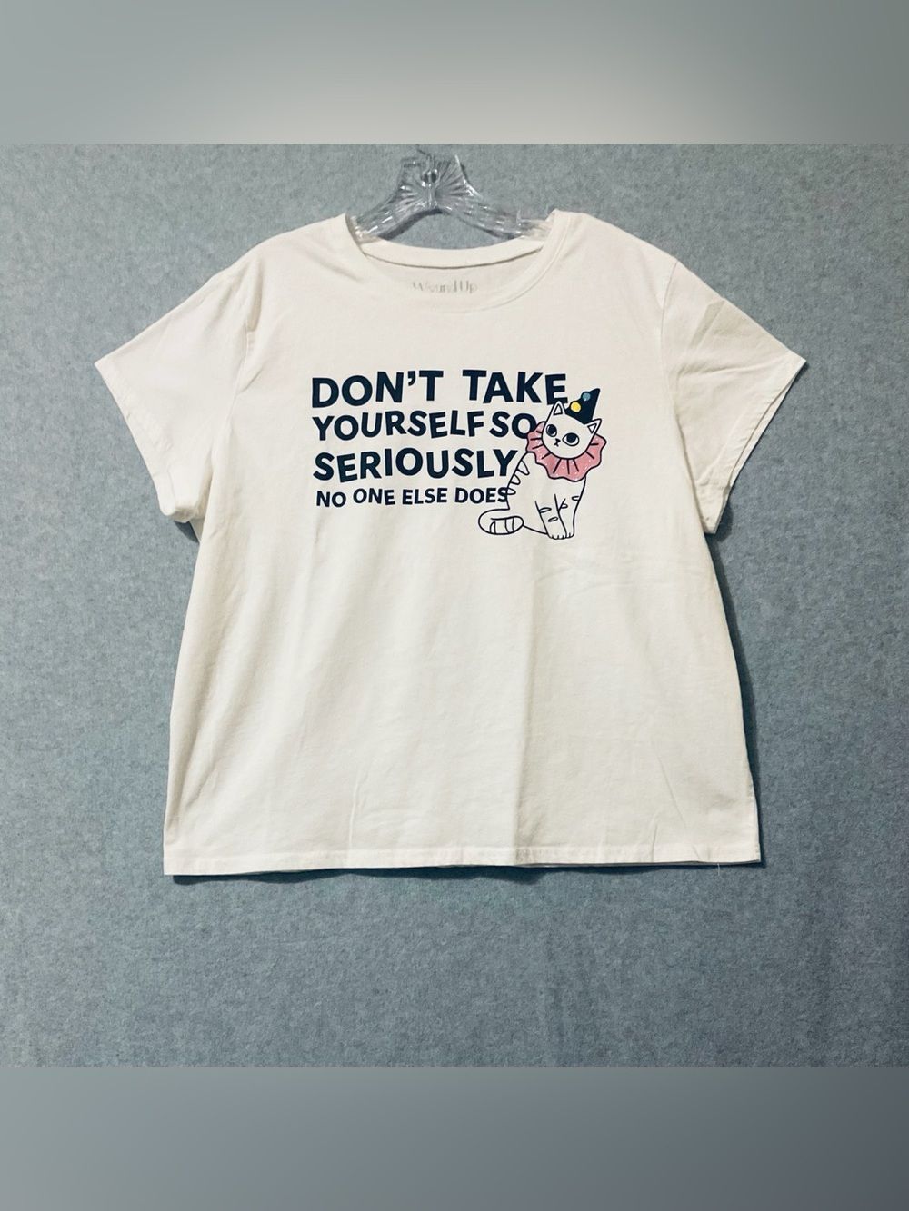 Wound Up Junior  White Grafic T Shirt short sleeves SZ